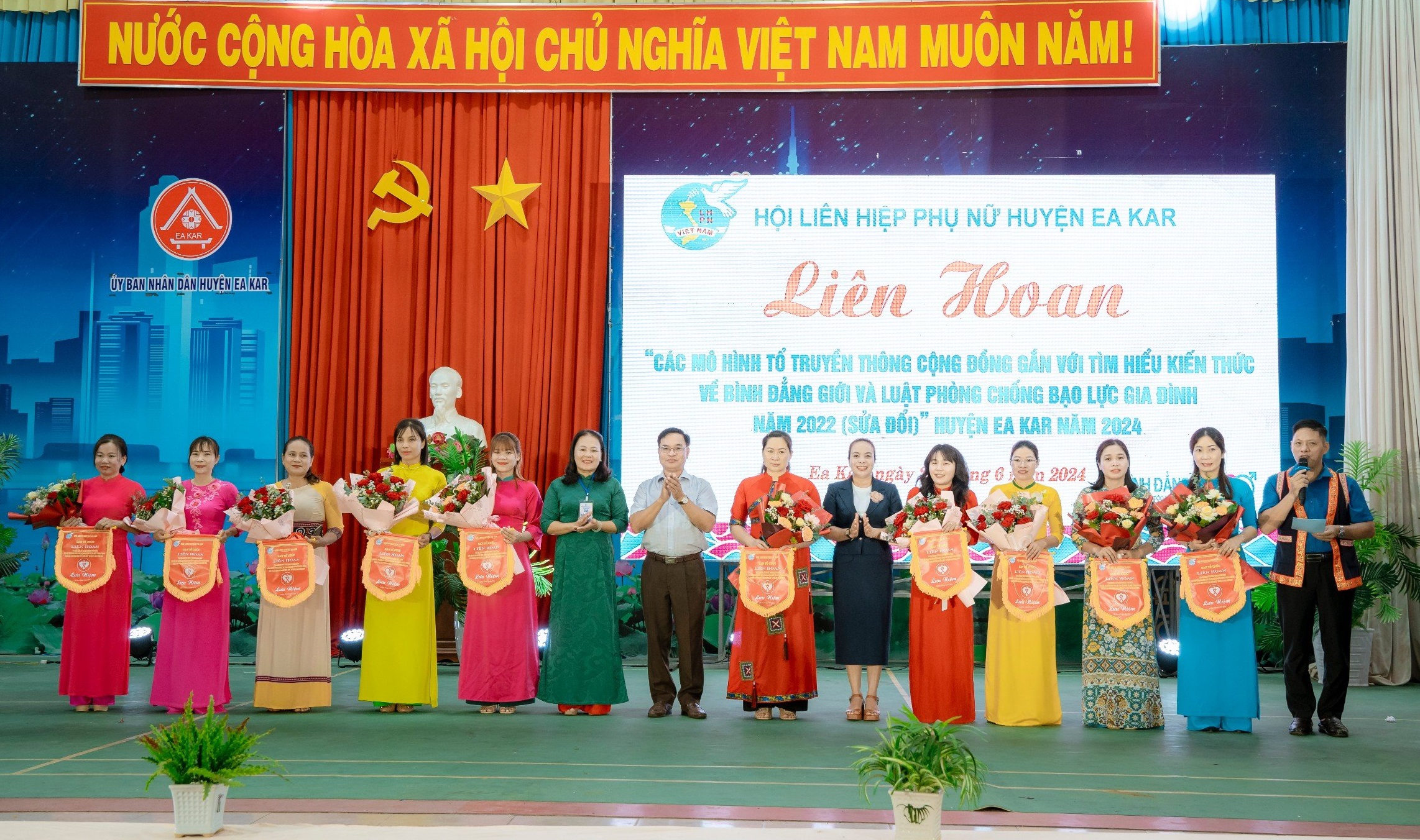 Sôi nổi Liên hoan các mô hình tổ truyền thông cộng đồng huyện Ea Kar năm 2024